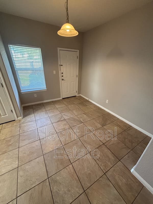 Liberty Hill Condo: 354 Carl Shipp - B