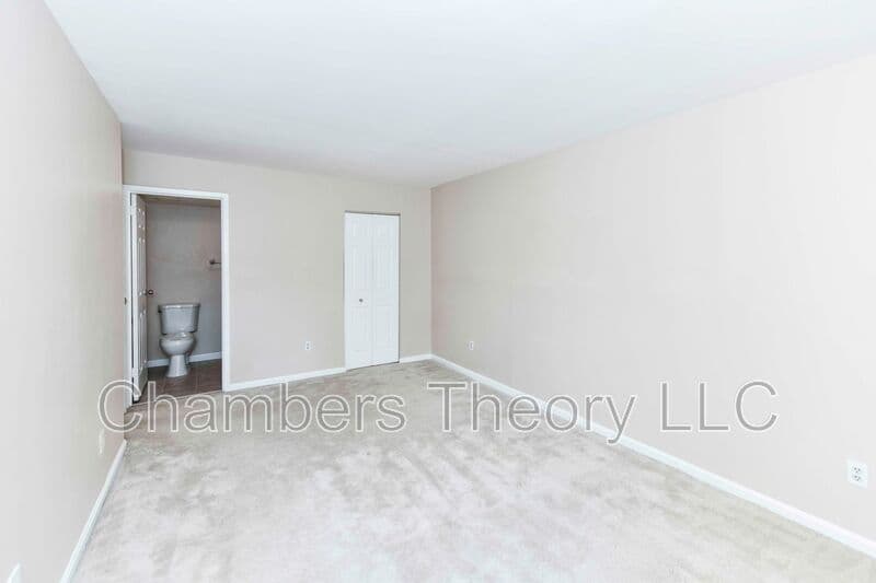 Reston Condo: 11244 Chestnut Grove Sq.