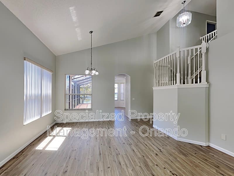 Orlando House: 728 Hardwood Cir