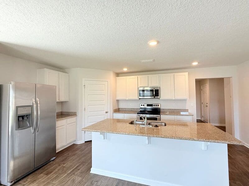 Milton House: 5784 Guinevere Ln