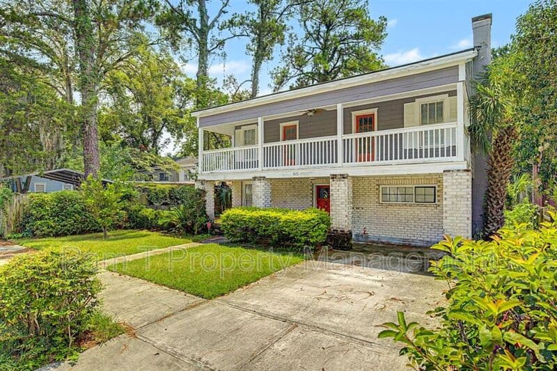 Savannah House: 815-B East 32nd Street--Upper