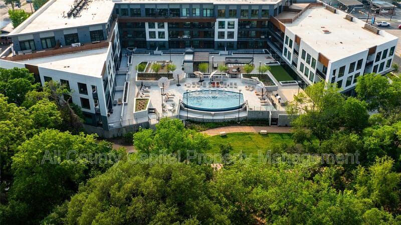 Austin Condo: 2209 S 1st St #403
