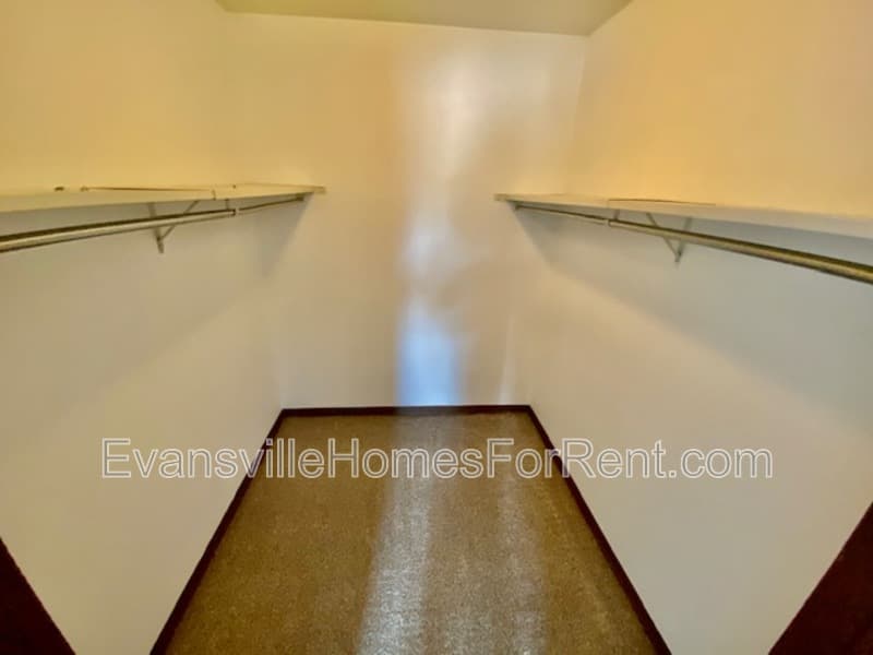 Evansville Condo: 2300 W Iowa - 2336