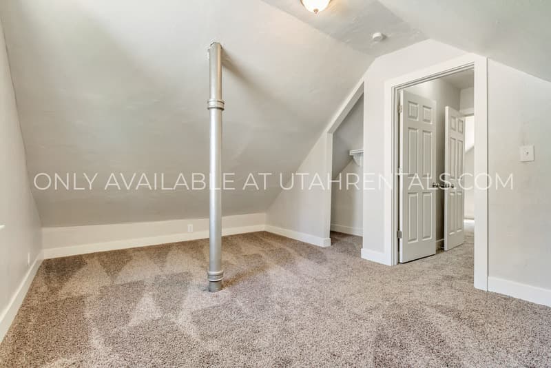 American Fork House: 411 W Main St