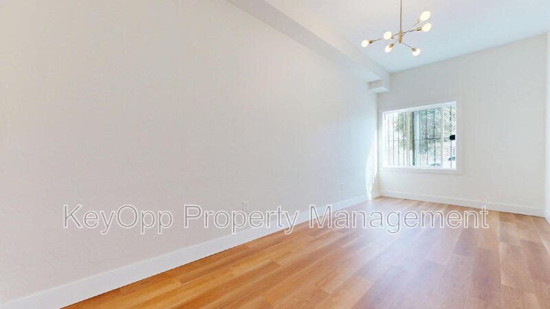 San Francisco Condo: 239 Brighton Avenue