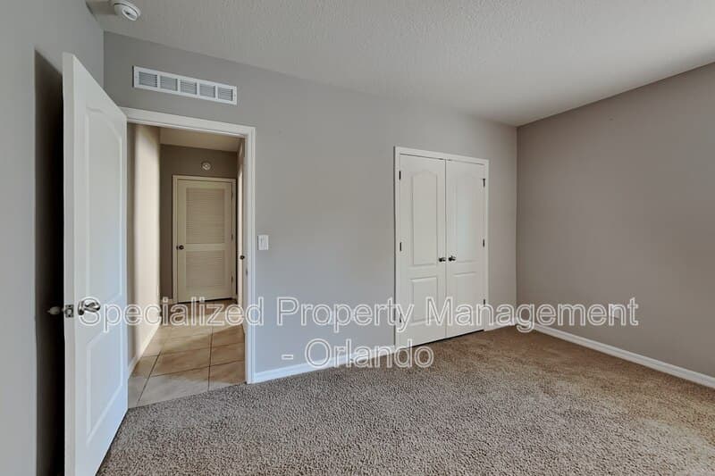 Deland House: 227 Duke Dr