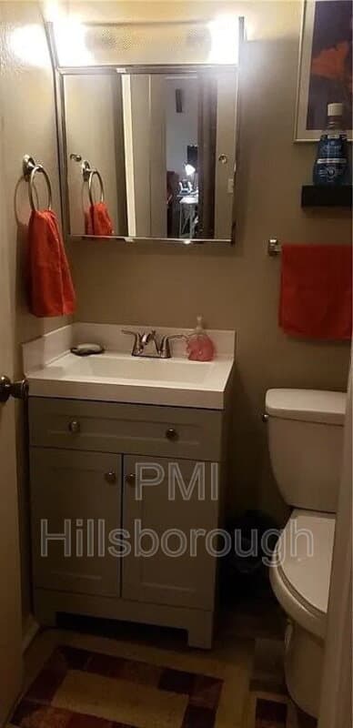 Brandon House: 914 Burlwood Street