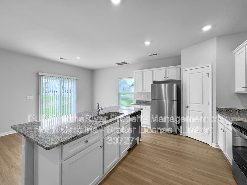 Shelby House: 507 Maddox Dr