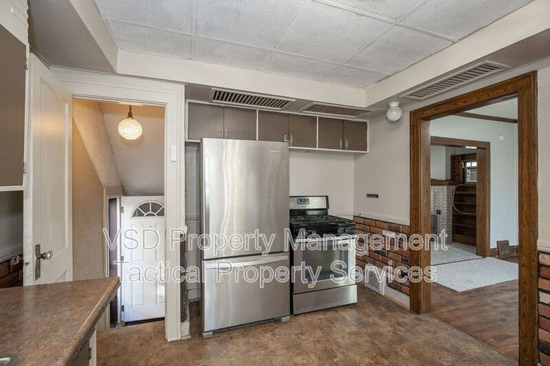 Garfield Hts. House: 4742 Burleigh Rd