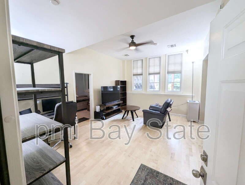 Norwood Condo: 27 Saint James Avenue