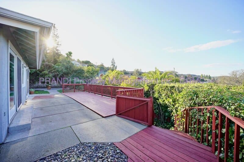 Novato House: 110 Kaden Drive
