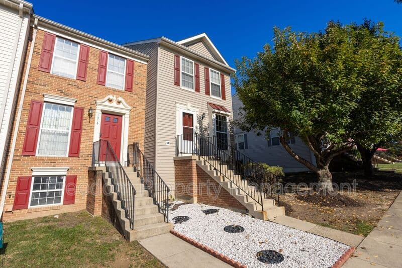 Woodbridge Townhome: 1974 Teasel Ct