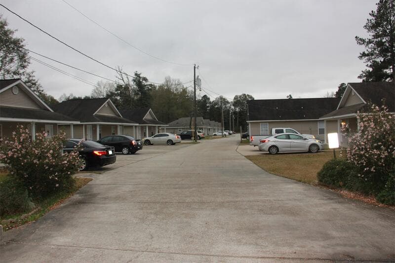 Hammond Condo: 46463 Heatherwood Dr.  #1