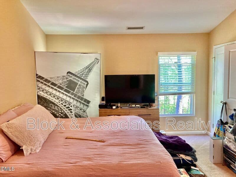 Durham House: 3006 Courtney Creek Blvd
