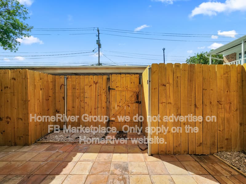Houston Condo: 4040 San Felipe St