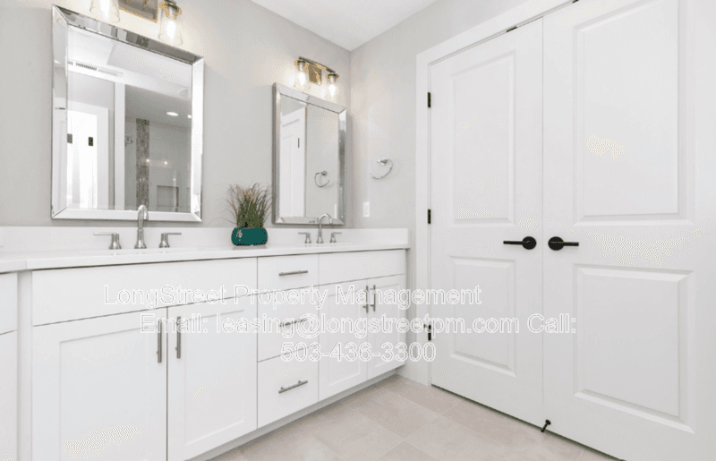 Portland House: 7675 N Westanna Ave