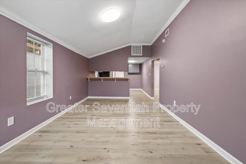 Savannah House: 705 West 47th Street