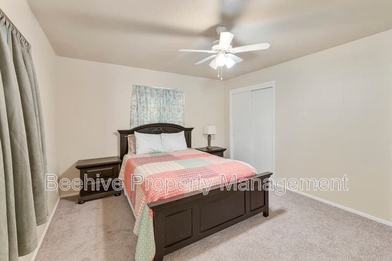 Mesa House: 5328 E Decatur St