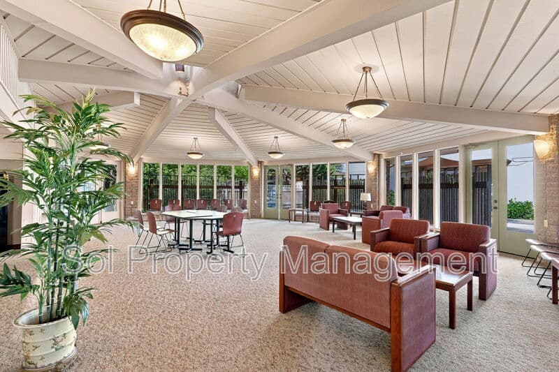 Santa Cruz Condo: 180 Dakota Avenue
