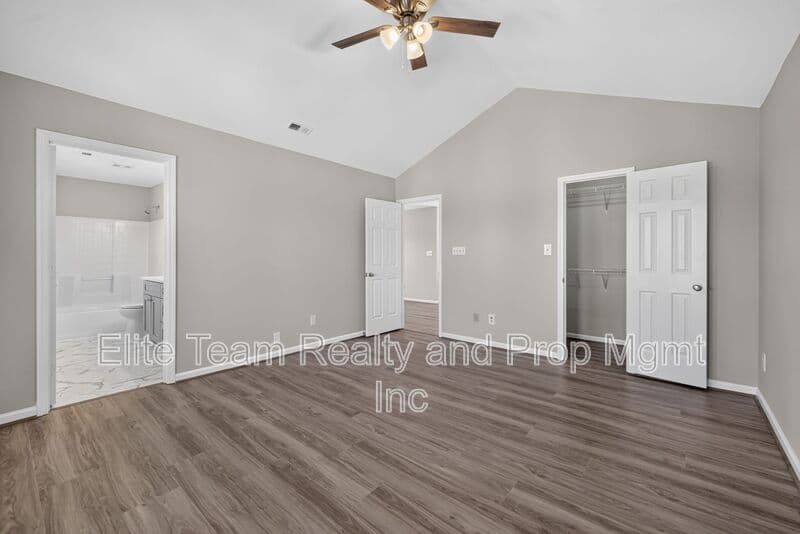Charlotte House: 9119 Stone Abbey Place