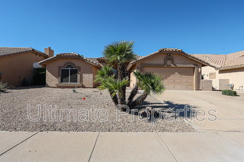 Peoria House: 8738 W Rockwood Dr