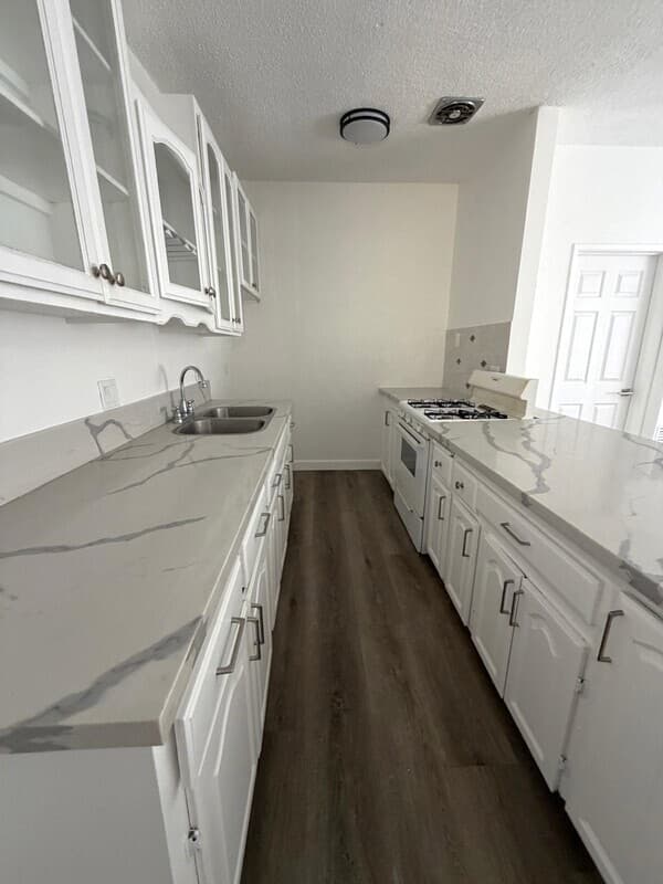 Anaheim Condo: 1812 W Sumac Lane