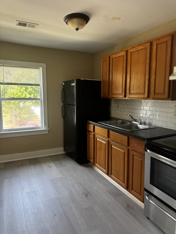 Ypsilanti Condo: 716 Pearl Street