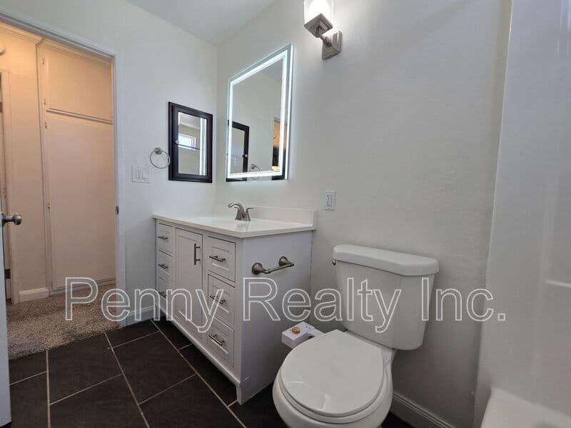 San Diego Condo: 2861 Polk Ave.