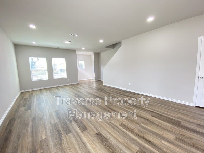 Fort Worth House: 1309 Arizona Ave