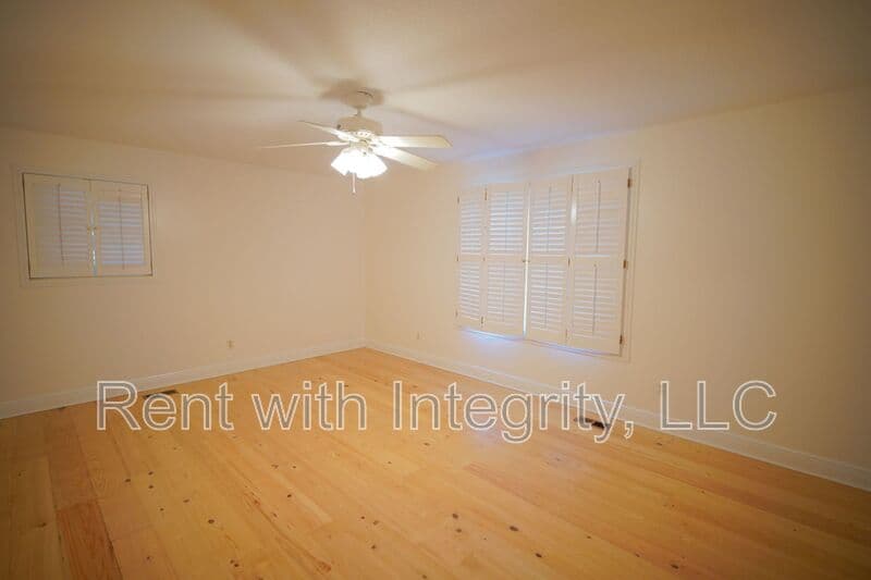 Tallahassee House: 2328 Armistead Road