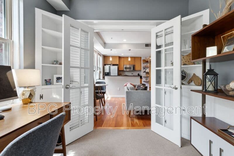Washington Condo: 2535 13th ST. NW