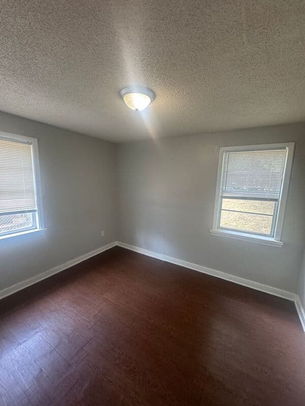 Memphis House: 2108 Curry Ave