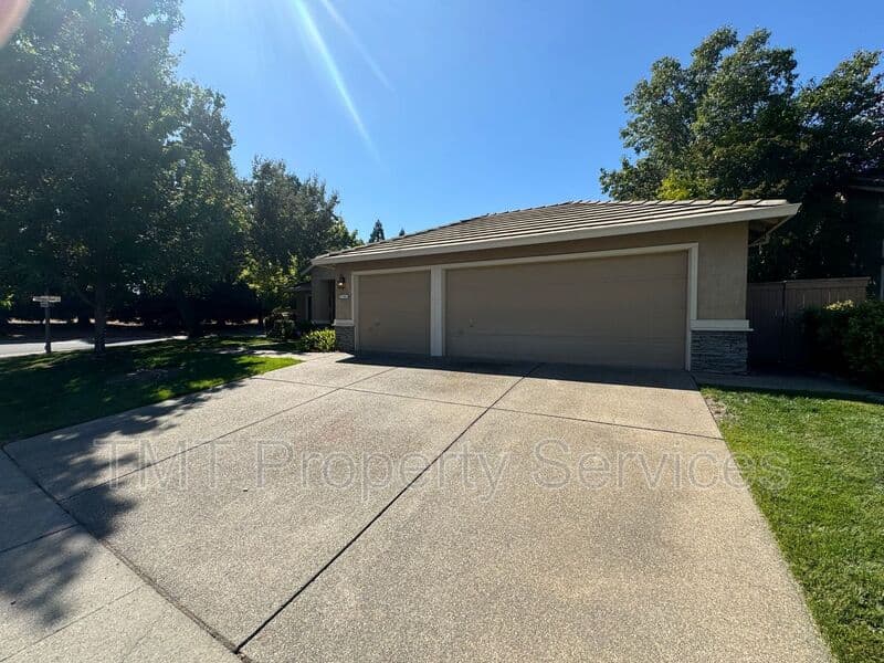Gold River House: 2144 Gold Hollow Ct