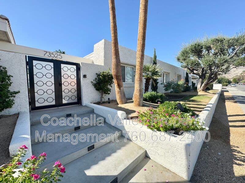 Palm Desert House: 73525 Shadow Mountain Dr