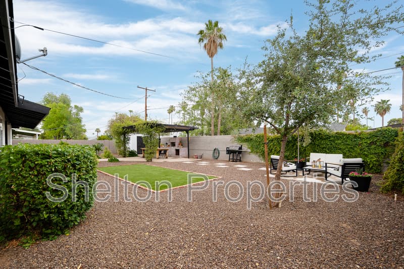 Phoenix House: 1731 W Highland Ave