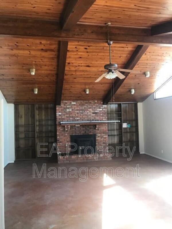 Albuquerque House: 5808 Pojoaque Rd NE