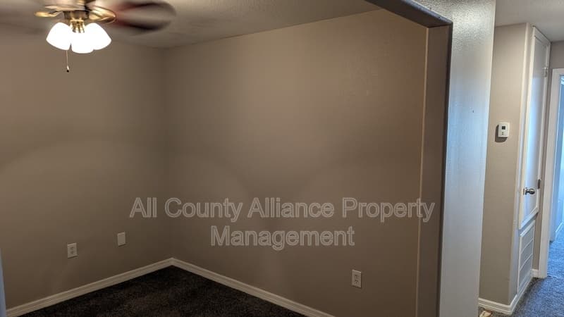 Zephyhills Townhome: 37549 Daliha Terrace