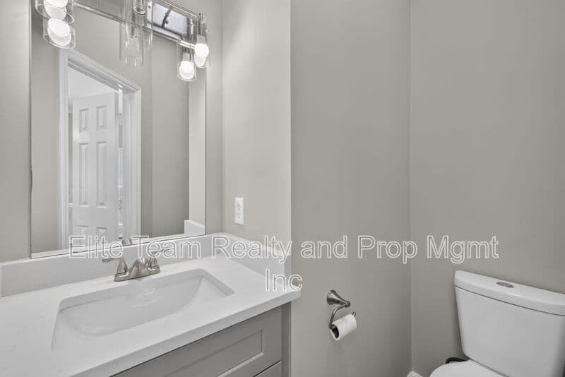 Charlotte House: 9119 Stone Abbey Place
