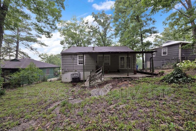 Birmingham House: 900 75th St S