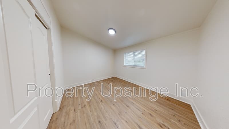 Redding Condo: 1074 Bond Street - 1078