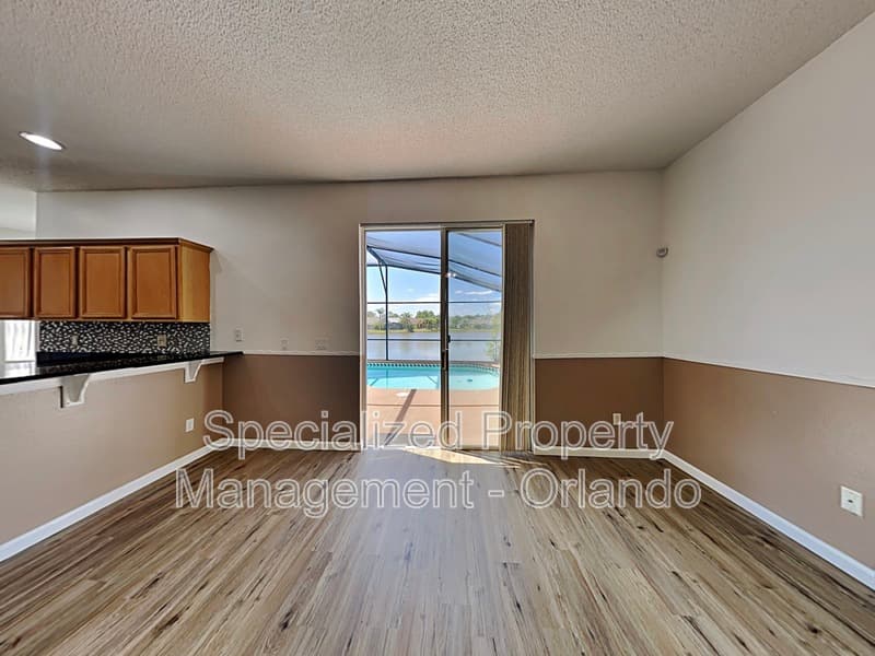 Orlando House: 728 Hardwood Cir