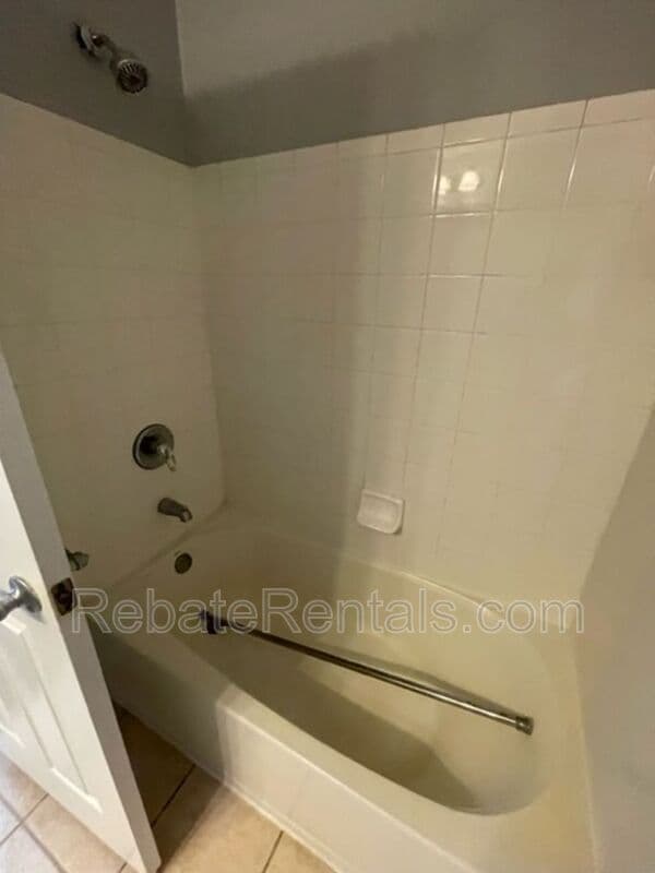 Jacksonville Condo: 10075 Gate Parkway