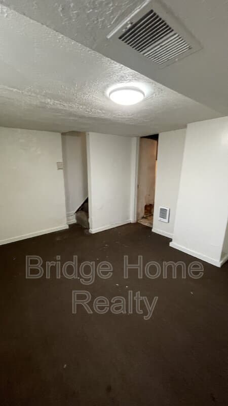 Homestead Condo: 241 E 18th Ave