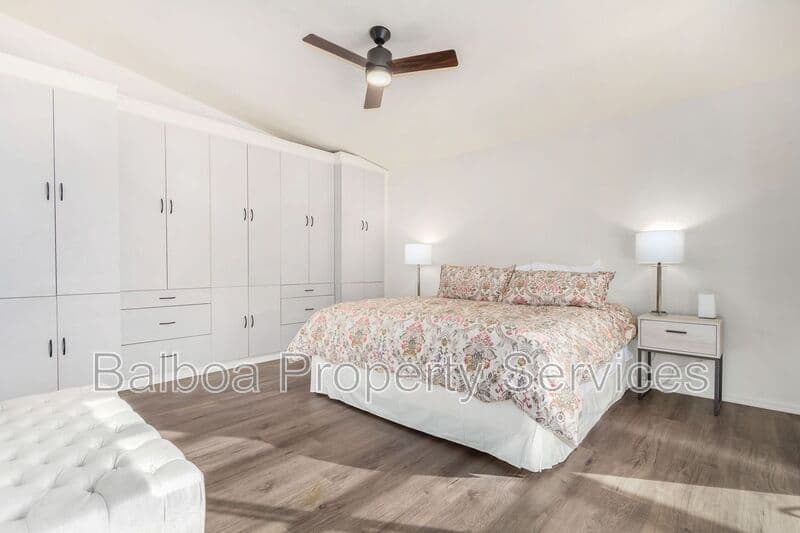 Mesa Condo: 220 N 22nd Pl