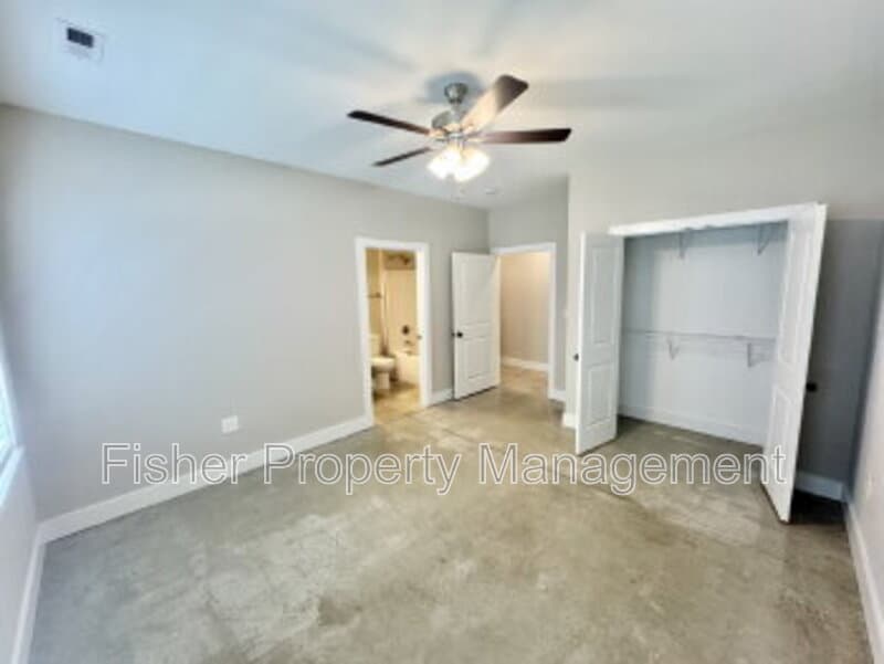 Richmond Condo: 1412 Rogers St