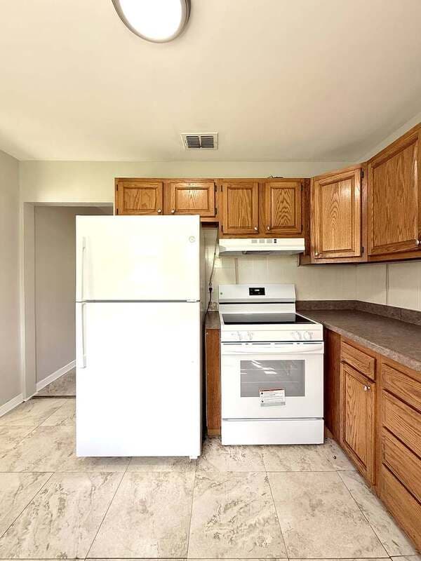 Clearwater House: 1791 Sylvan Drive