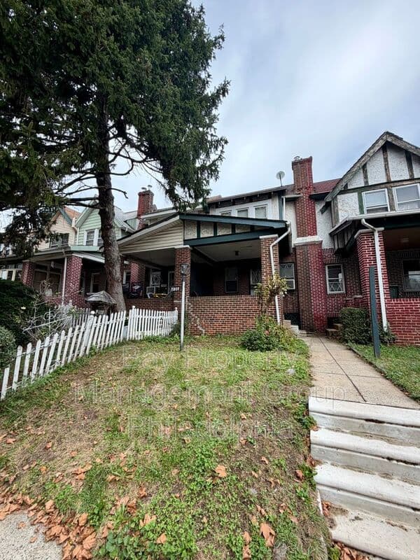 Philadelphia House: 7207 Sommers Rd