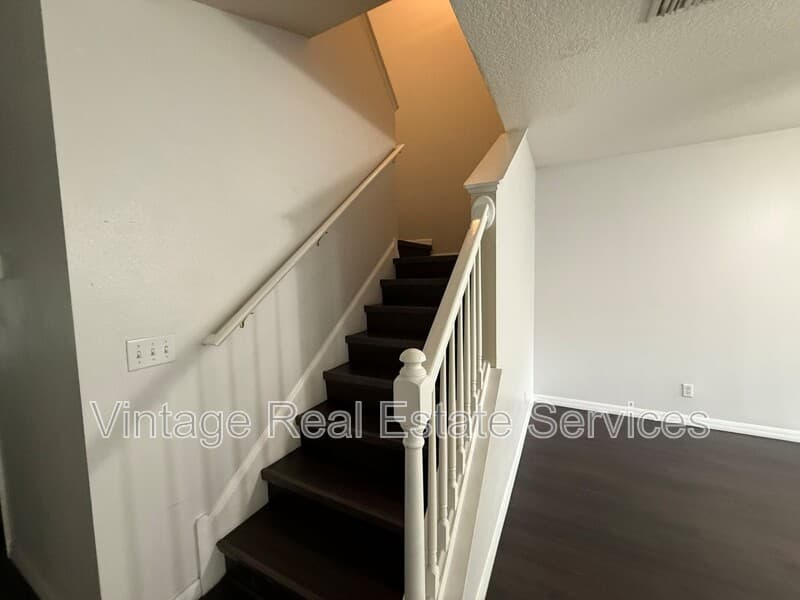 Valrico House: 254 Castlekeeper Pl