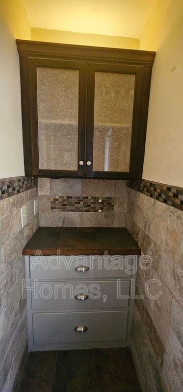 Kansas City House: 3808 Roanoke