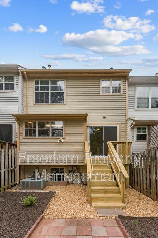 Manassas Townhome: 8644 Sanderling Dr